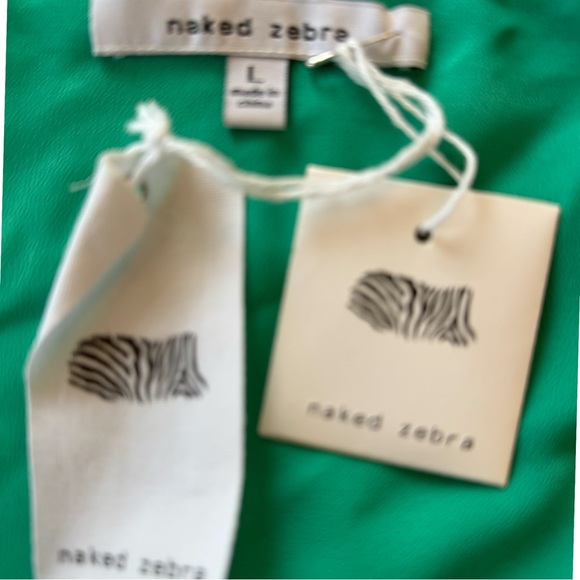 Naked Zebra lined green halter size large - Picture 4 of 7